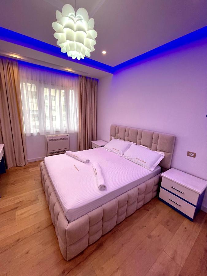 Queen'S Luxury Apartments Lake Тирана Екстер'єр фото